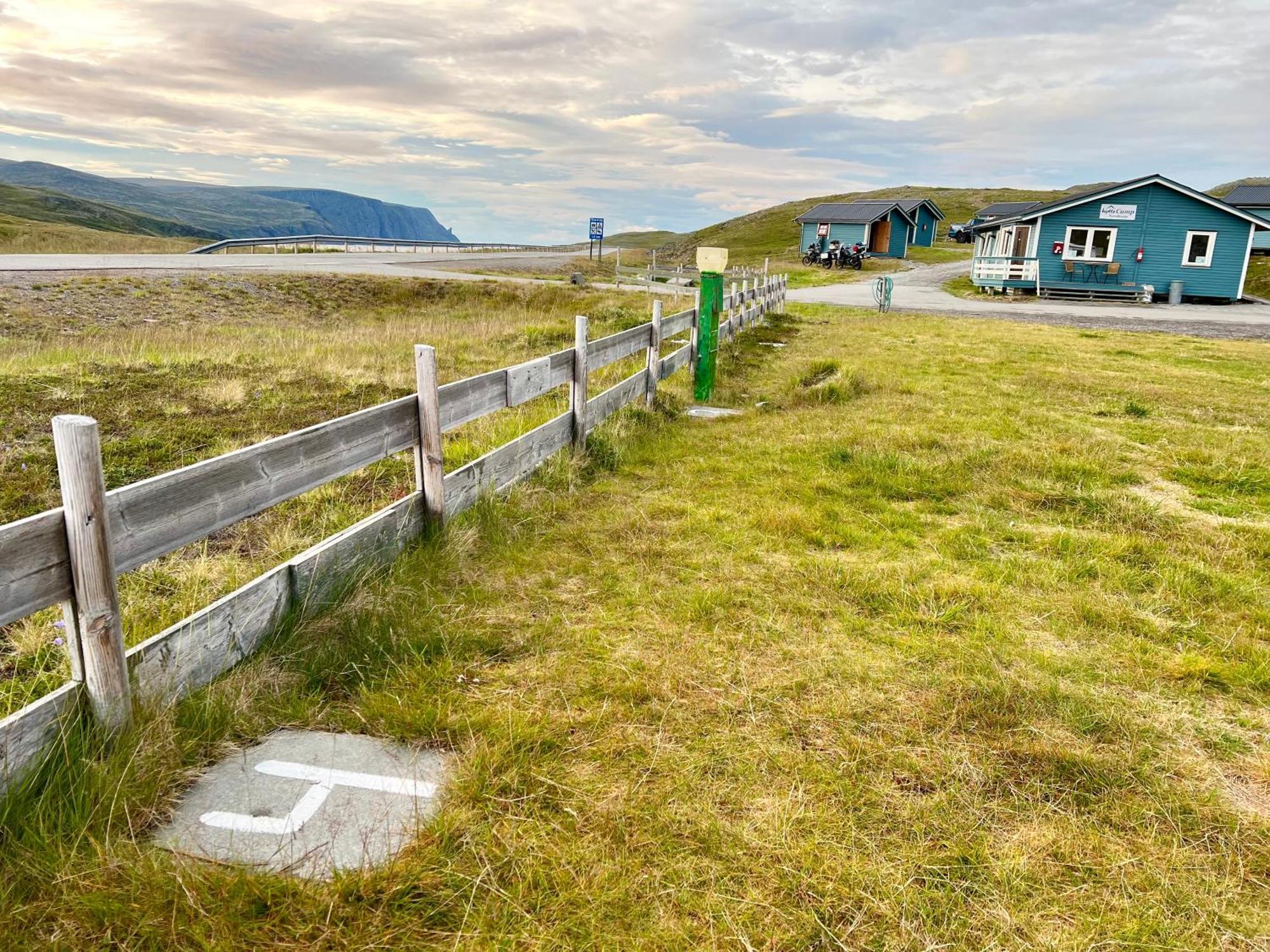 Hytte Camp Nordkapp - Blue Скарсваг Экстерьер фото
